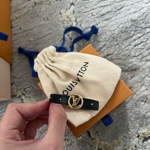 Luv circle reversible bracelet